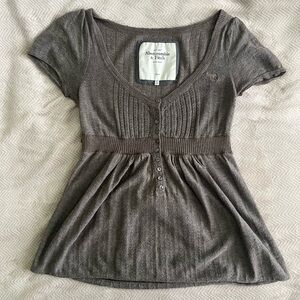 🩶Thinking About Selling-Y2K Rare Abercrombie & Fitch Babydoll Henley Sweater! 🩶